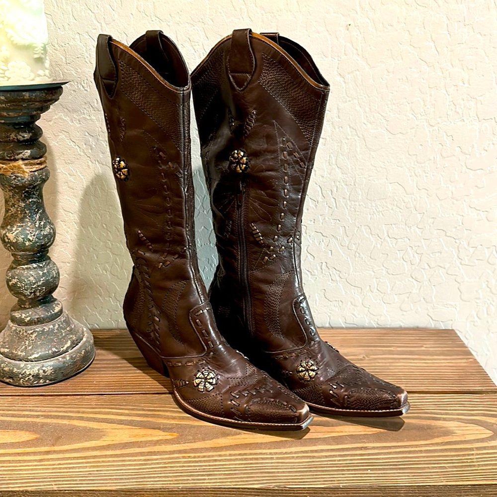 BCBG Women’s Boots